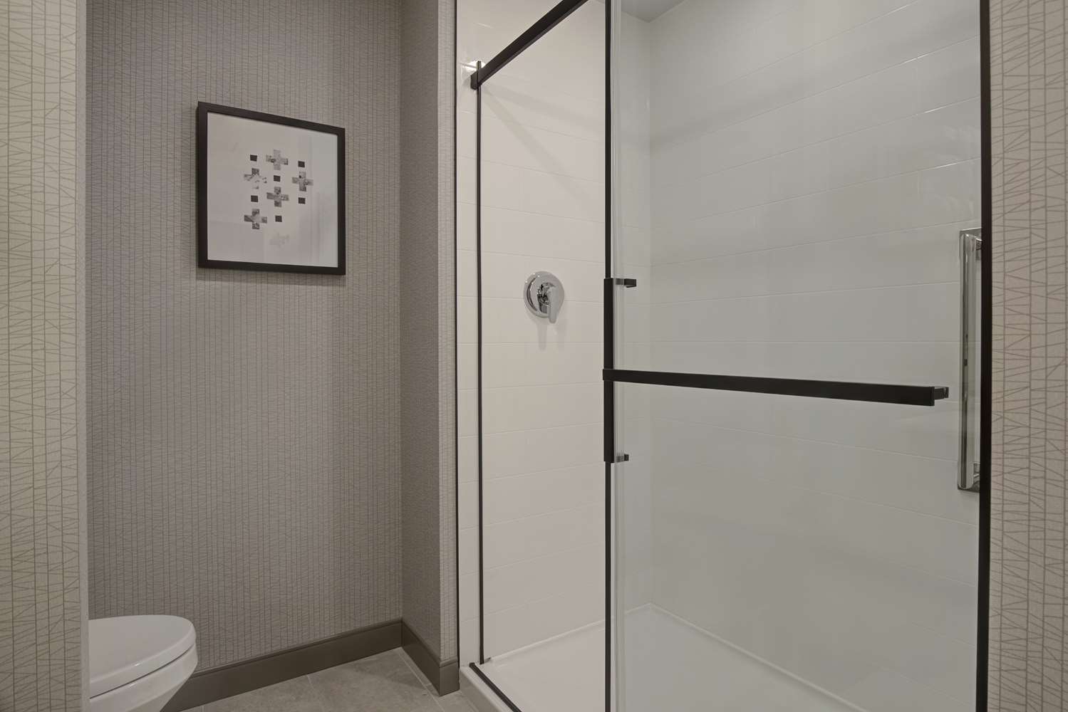 hampton inn by hilton montreal downtown