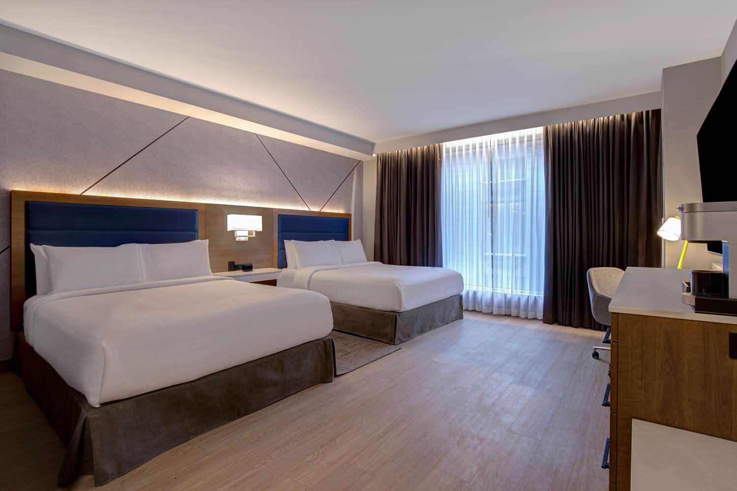 hampton inn by hilton montreal downtown