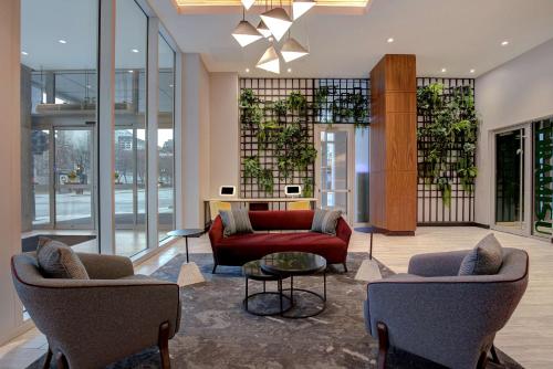hampton inn by hilton montreal downtown