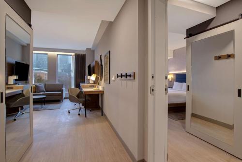 hampton inn by hilton montreal downtown