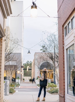 hotel indigo spring woodlands area an ihg hotel