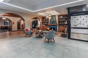 hotel indigo spring woodlands area an ihg hotel