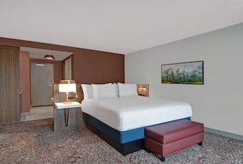 hilton garden inn madison huntsville airport