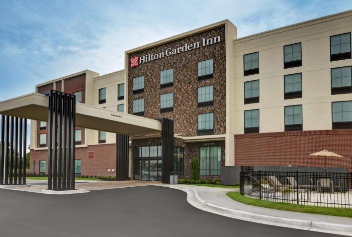 hilton garden inn madison huntsville airport