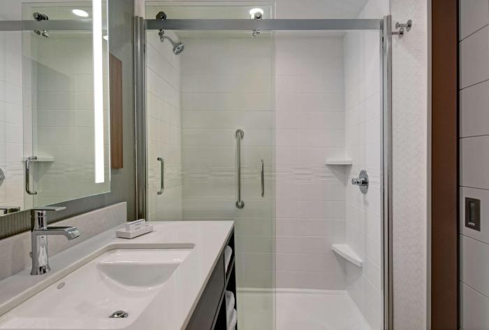 hilton garden inn madison huntsville airport