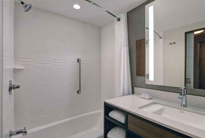hilton garden inn madison huntsville airport