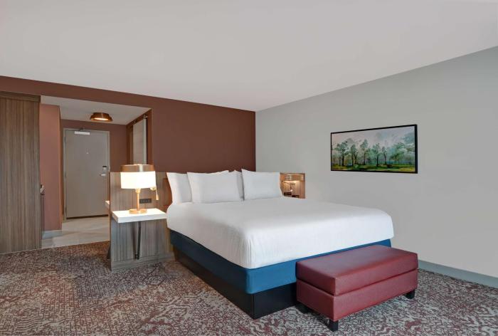 hilton garden inn madison huntsville airport