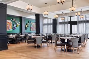 the memphian a tribute portfolio hotel
