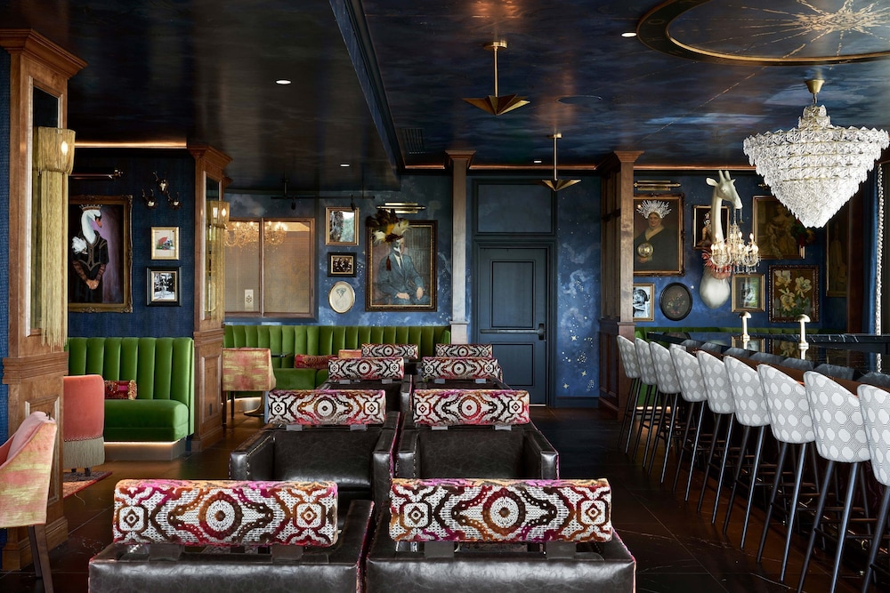 the memphian a tribute portfolio hotel