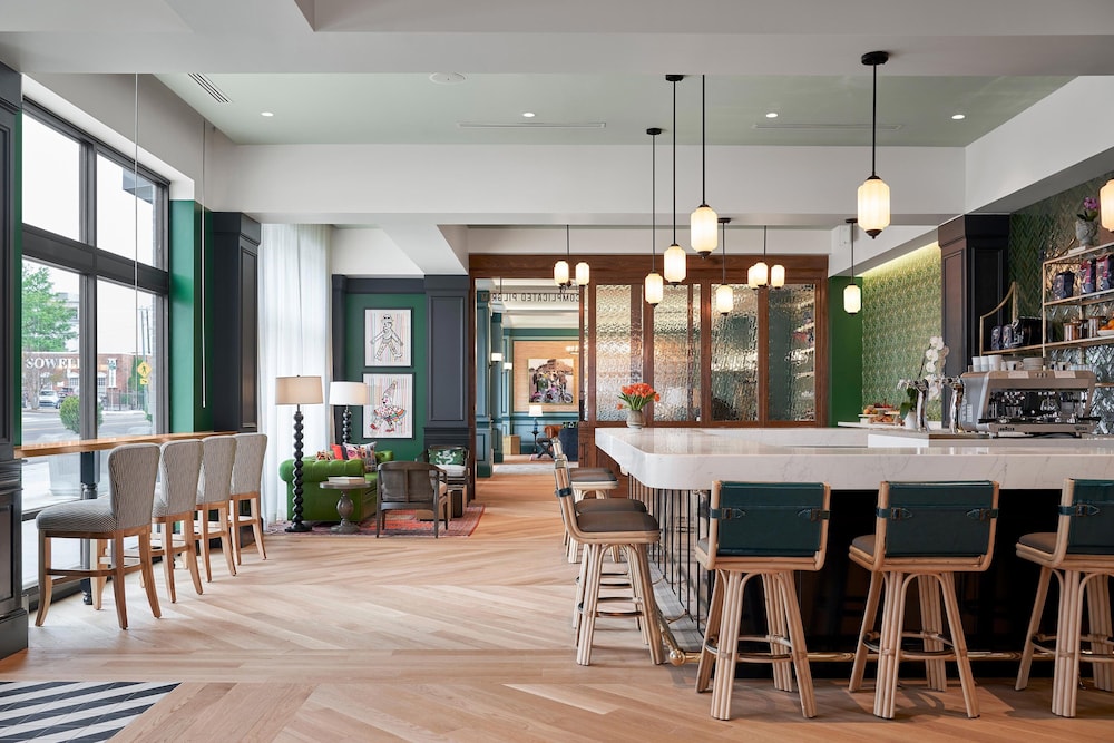 the memphian a tribute portfolio hotel