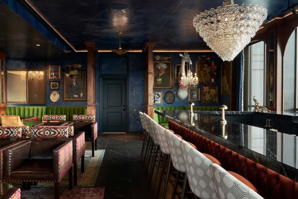 the memphian a tribute portfolio hotel