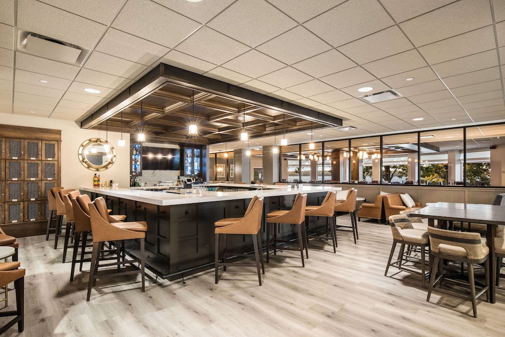 heidel house hotel and conference center ascend hotel collection