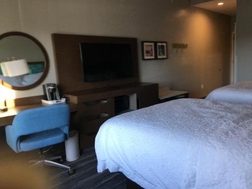 hampton inn old bridge