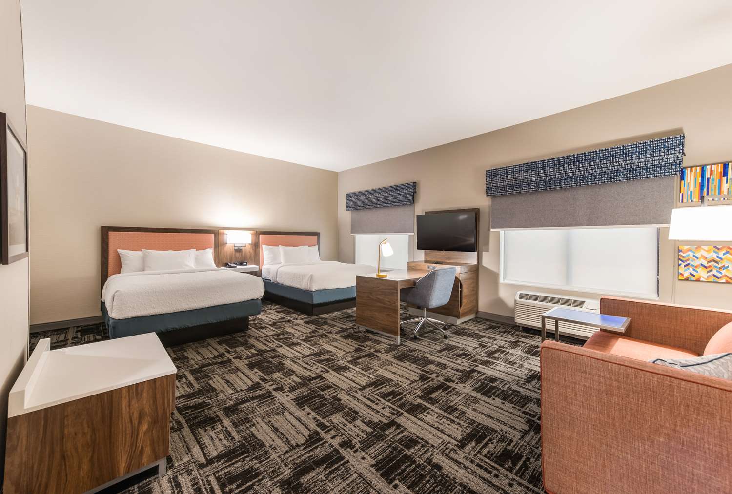 hampton inn and suites benton harbor