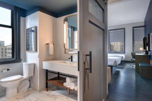 courtyard by marriott cincinnati downtown