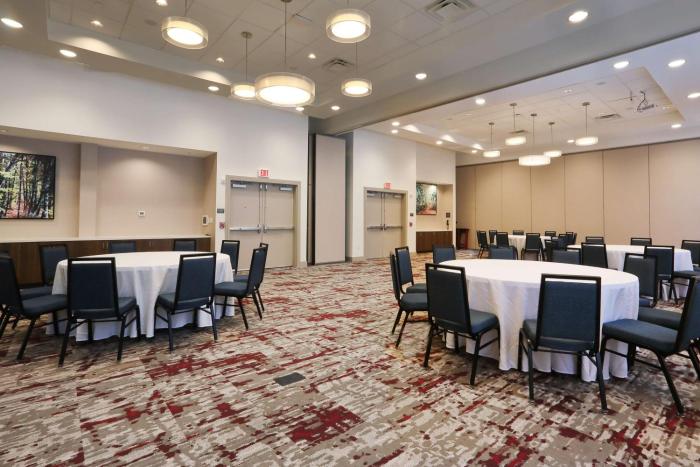 hilton garden inn bel air