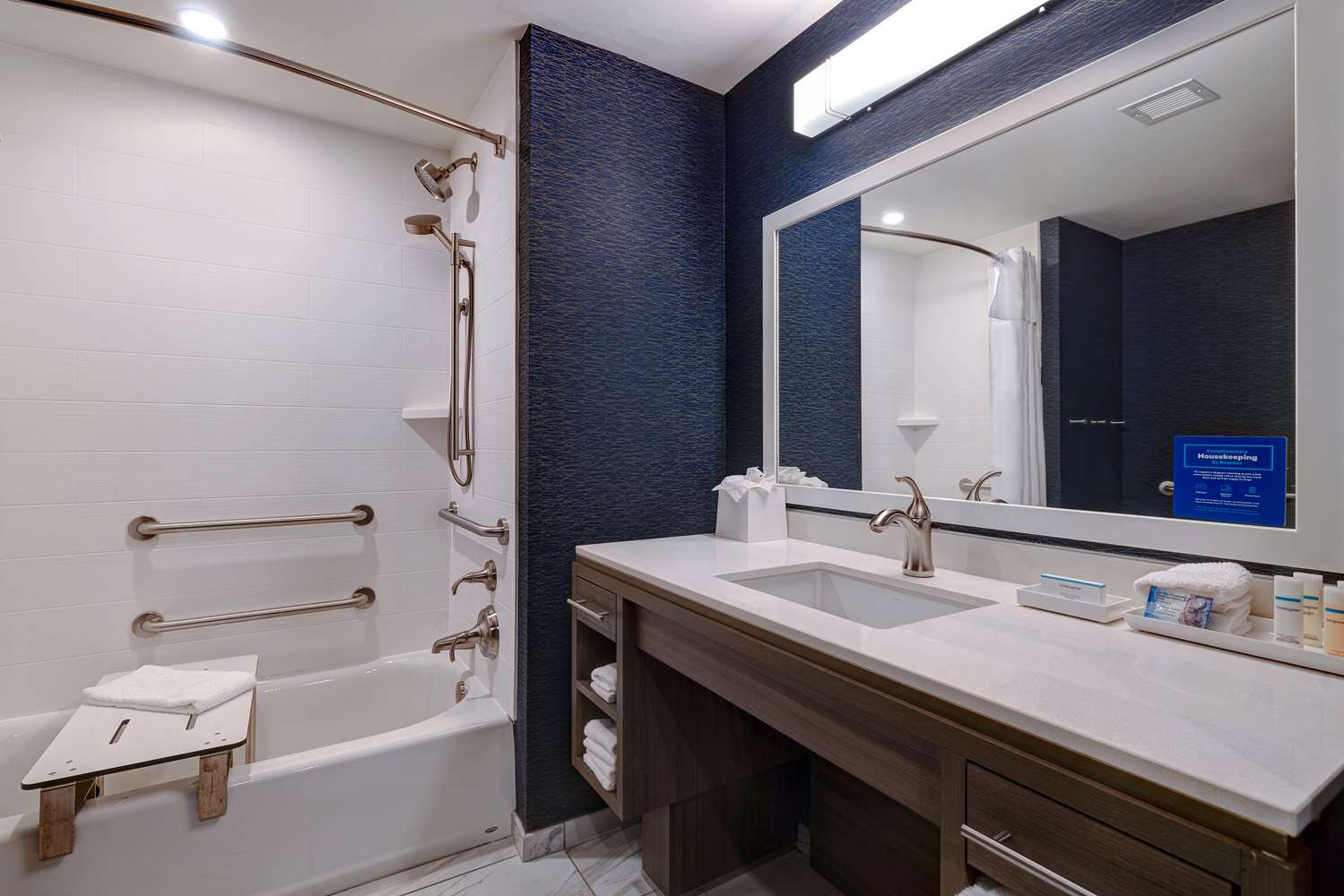 home2 suites downtown nashville metrocenter