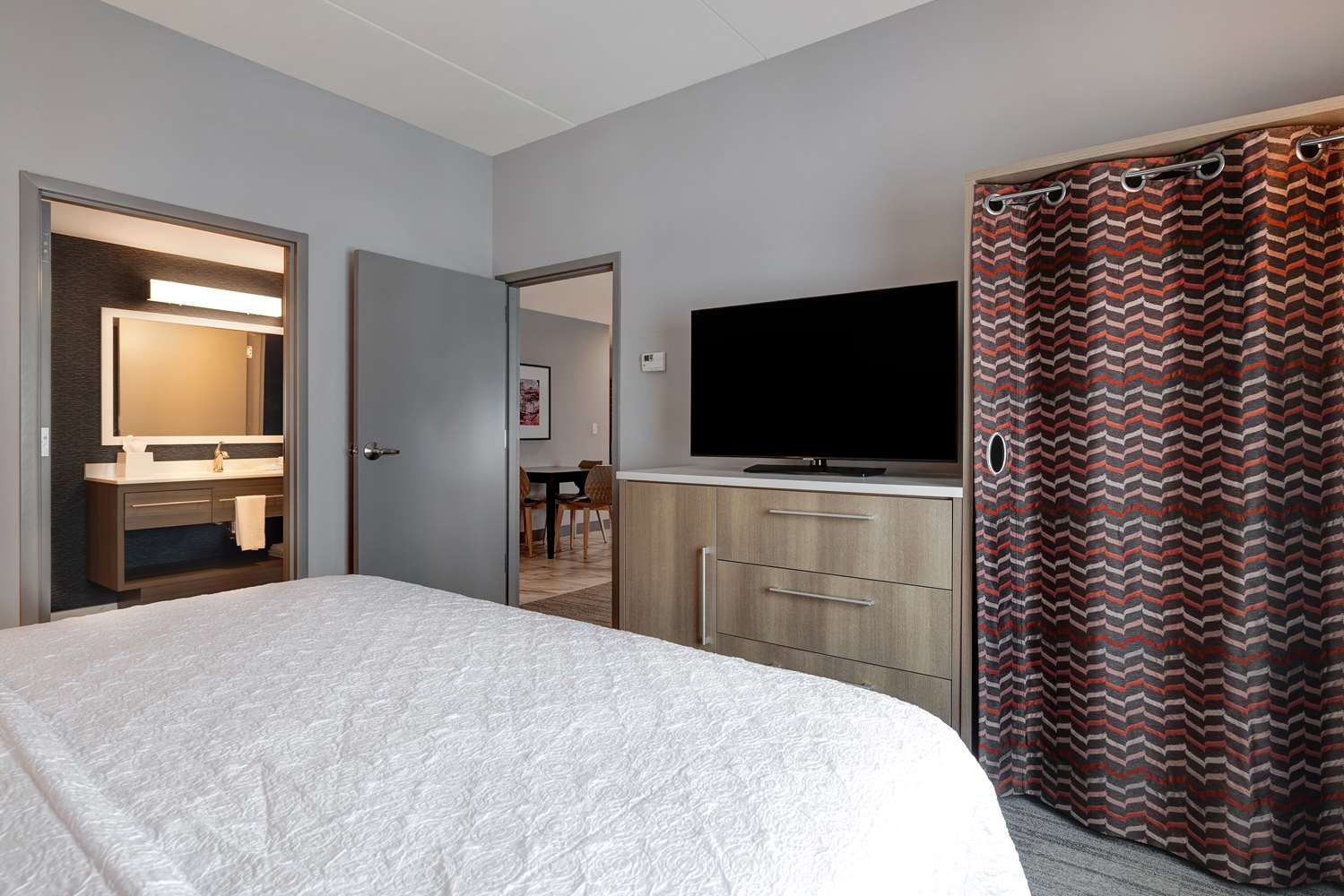 home2 suites downtown nashville metrocenter
