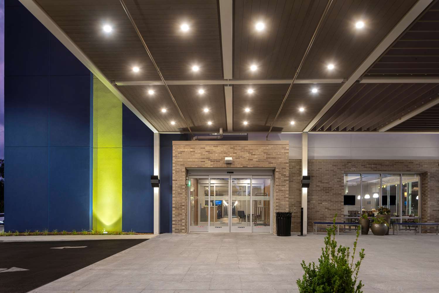 home2 suites downtown nashville metrocenter