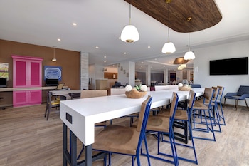 home2 suites downtown nashville metrocenter