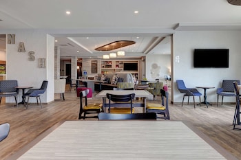 home2 suites downtown nashville metrocenter