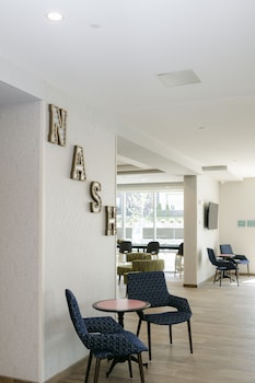 home2 suites downtown nashville metrocenter