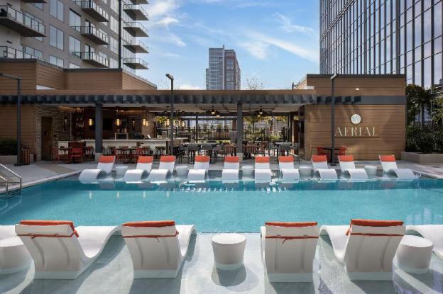 epicurean atlanta autograph collection