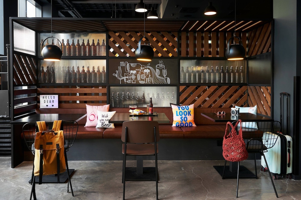 moxy edinburgh fountainbridge