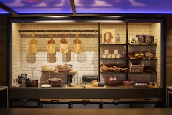moxy edinburgh fountainbridge