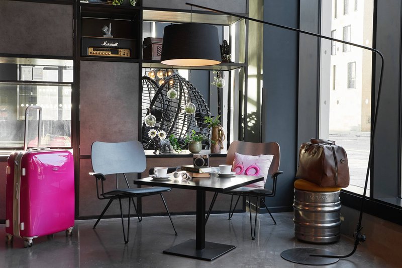 moxy edinburgh fountainbridge