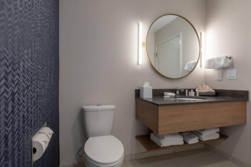 fairfield inn and suites by marriott revelstoke