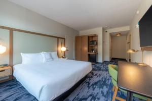 fairfield inn and suites by marriott revelstoke