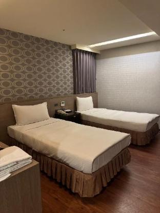 crystal city hotel