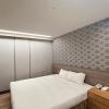 crystal city hotel