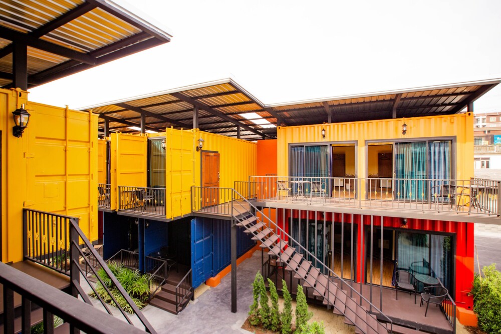 tuscany land resort donmuang