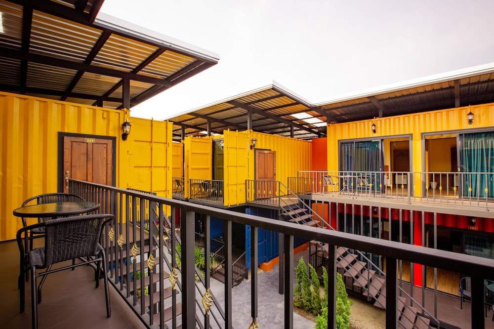 tuscany land resort donmuang