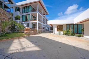 phi phi mountain beach resort and waterpark