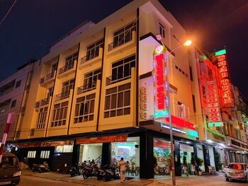 mekong rose hotel