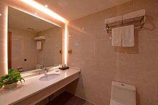 greentree inn tongxiang chongfuzhen world fur cent