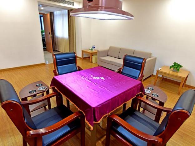 greentree inn tongxiang chongfuzhen world fur cent