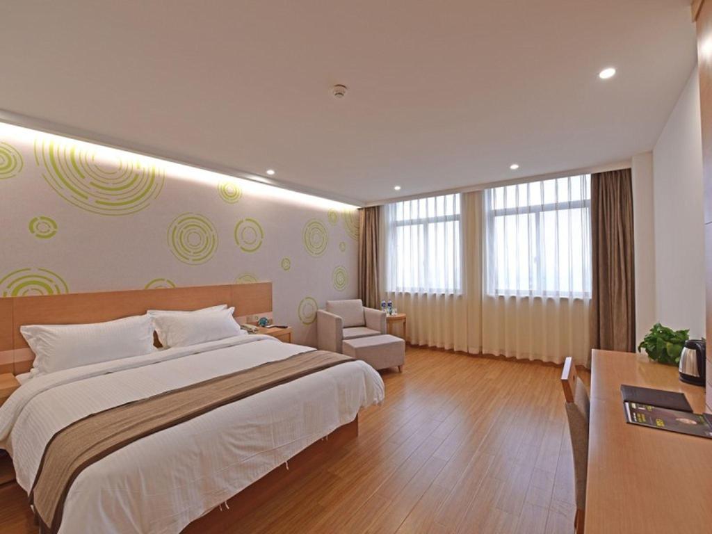 greentree inn tongxiang chongfuzhen world fur cent