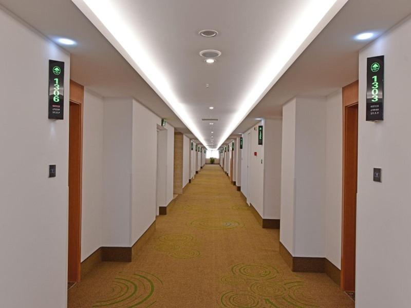 greentree inn tongxiang chongfuzhen world fur cent