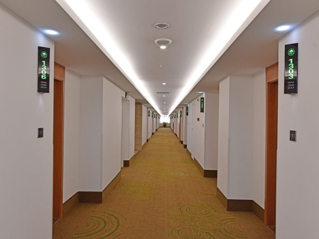 greentree inn tongxiang chongfuzhen world fur cent