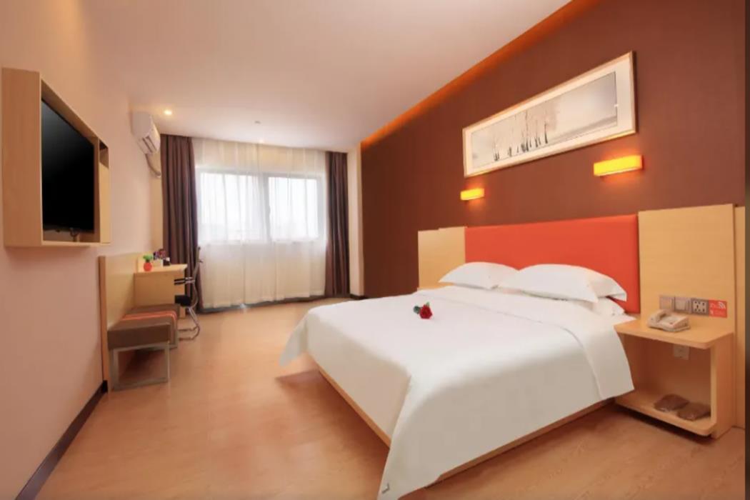 7 days premium qianjiang railway station lobster city