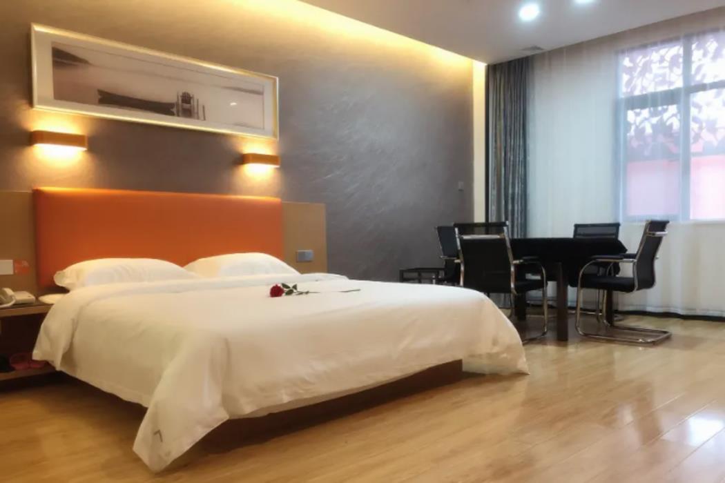 7 days premium qianjiang railway station lobster city