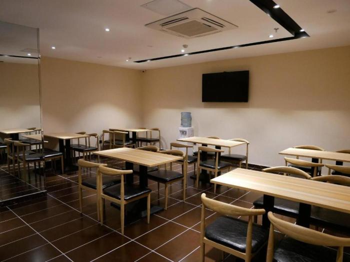 iu hotels shijiazhuang north youyi street