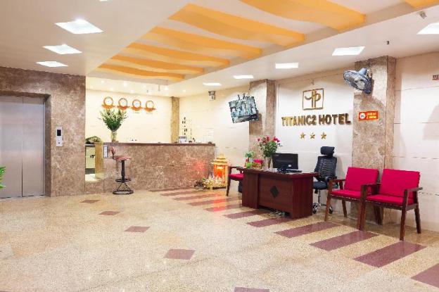 titanic 2 hotel