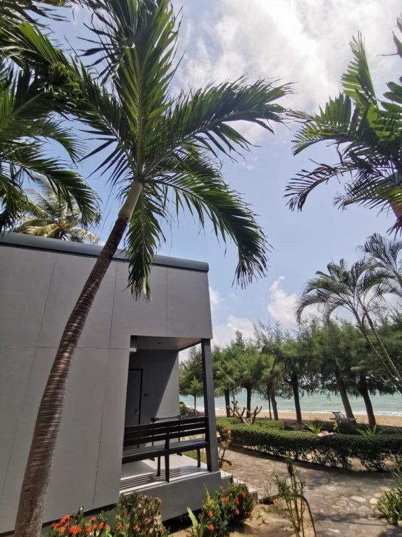 Coco Pino Bankrut Beach Resort,,3 star