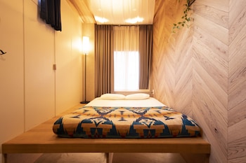 glamping tokyo asakusa hostel