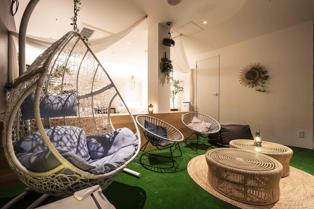 glamping tokyo asakusa hostel